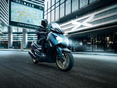 Yamaha XMAX 300 TechMax vuosimallia 2023.