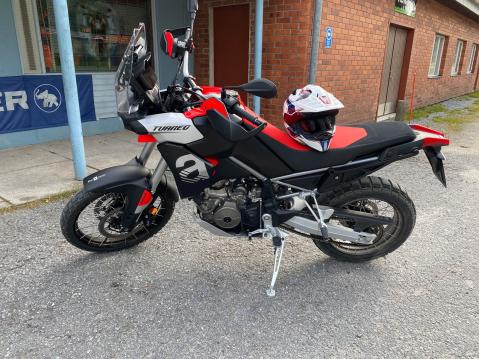 Aprilia Tuareg 660