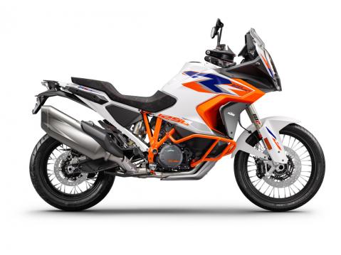 KTM Super Adventure 1290 R vuosimallia 2023.