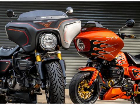 Harley-Davidson Low Rider ST ja Street Glide? Ei vaan pari satapiikki Honda Monkeyta.