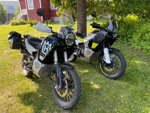 Husqvarna Norden 901 Expedition vuosimallia 2023.