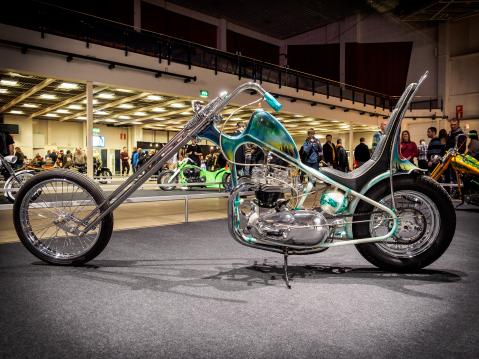 Petrol Circus: Custom. 2. sija 128. Northern Light, Olli Torppala, Triumph 650.