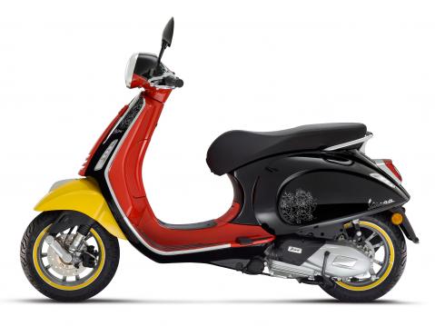 Disney Mickey Mouse Edition by Vespa.