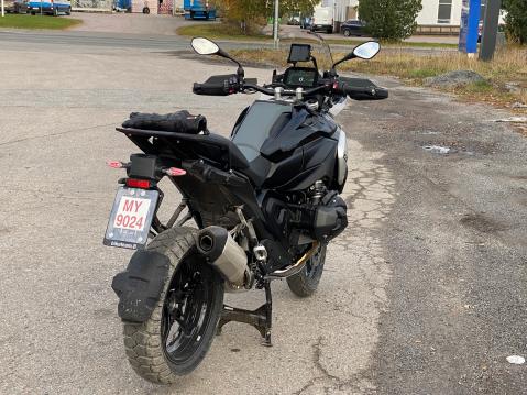 Vuosimallin 2024 BMW R 1300 GS.