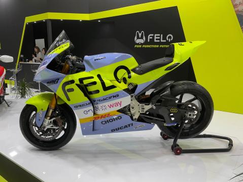 Felo FW-06 sähköinen kevytmoottoripyörä. Huippunopeus 110 km/h.