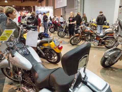 MP-Messut 2015: Moto-Seinäjoen osastolla myytiin runsaasti Harley-Davidsoneja.