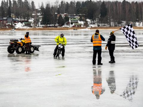 Team Hornan tyylinäyte maaliintulosta (Teki täyden piruetin).