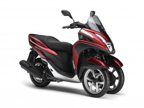 Yamaha Tricity 125 vuosimallia 2015.