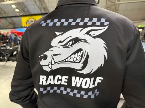 Race Wolf