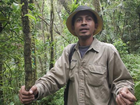 Madagaskarin kovin viidakko-opas nimeltaan 'Arimanana', Ranomafanan kansallispuisto. 'Arin' kanssa viidakoita kiertäessä oli fiilis sama kuin Indiana Jonesin ensimmäisessä osassa.