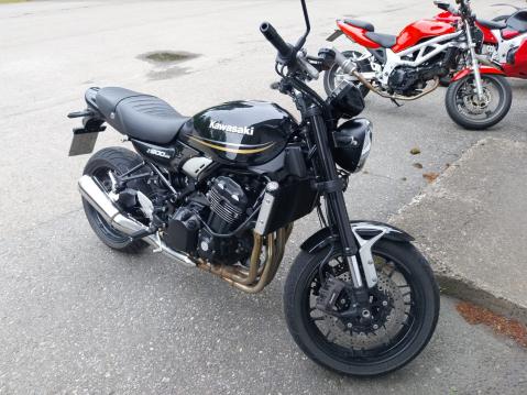 Kawasaki Z900RS toi Antin mukavasti töihin.