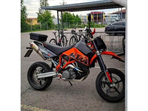 'KTM kuljetti reippaasti työpaikalle', paljasti Timo M.