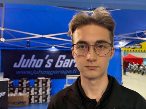Juho Miettinen on firman ainoa täysipäiväinen työntekijä.