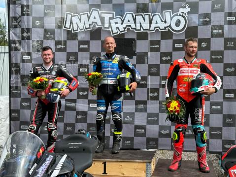 IRRC SSP 2. kisan podium: Adam McLean, Richard Cooper ja Petr Najman.