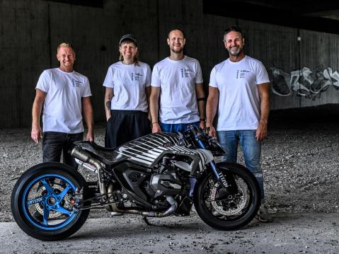 BMW Motorradin projektitiimi, joka vastasi R 1300 R 'Titan'-customin suunnittelusta ja rakentamisesta.