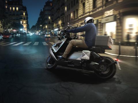 BMW CE 04