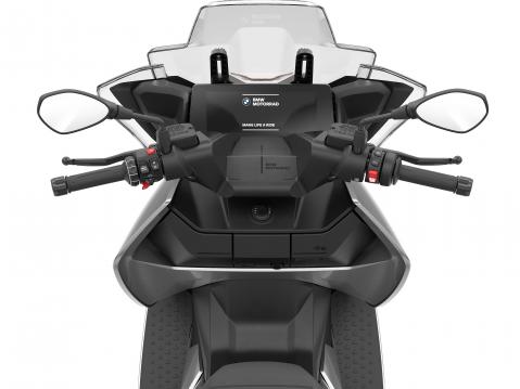 BMW CE 04
