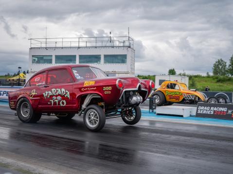 Vintage Dragsit vievät aikamatkalle menneisyyteen. Kuva: Jussi Pietarinen