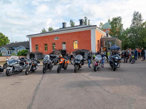 Paikalle tuli yli 40 pyörää.