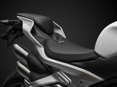 CFMoto 750SR-S