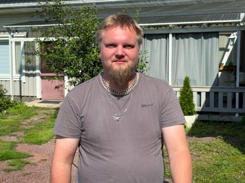 Miika Viinikka arvostaa klassisempia menopeleja. Itäpyöräharrastaja hänestä tuli IC:n myötä.