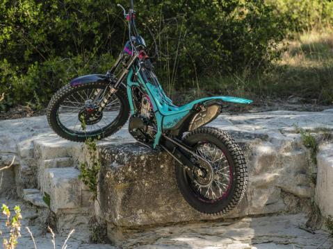 Montesa Cota 4RT 301RR vuosimallia 2026.