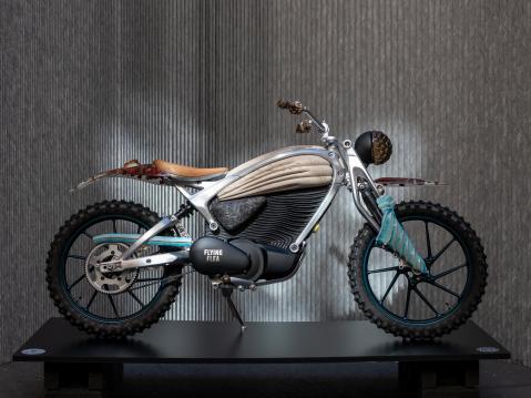 Motototem.