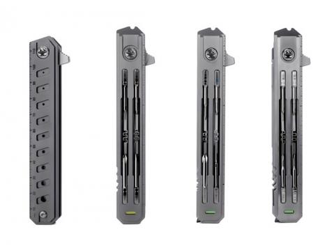 Smith Blade -versiot. Vasemmalta Light, Standard, Pro ja Pro Founders Edition joka ei ole enää saatavilla joukkorahoitushankkeen päättymisen jälkeen.