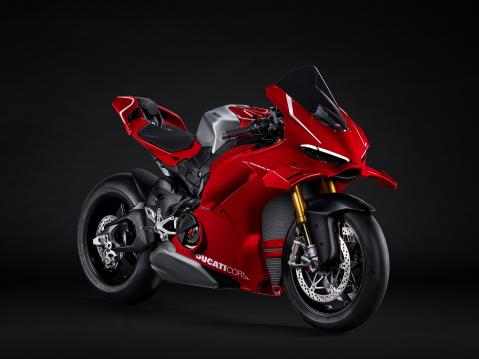Ducati Panigale V4 R vuosimallia 2026.