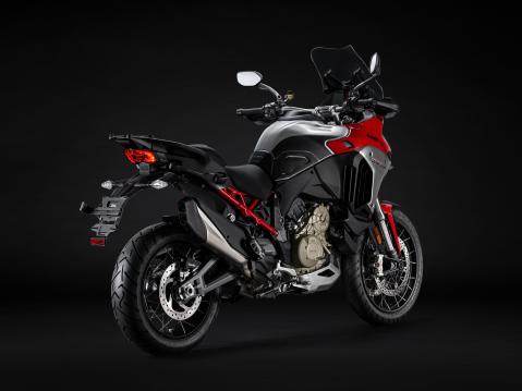 Ducati V4 Multistrada Rally vuosimallia 2026.