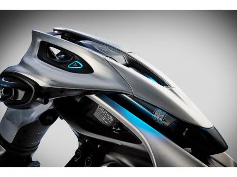 MOTOROiD:Λ