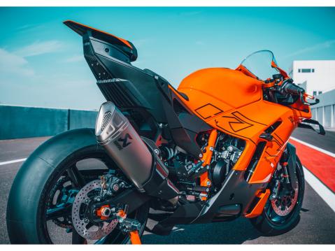 KTM 990 RC R 2026.