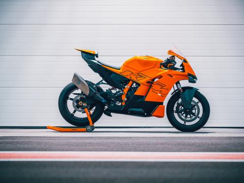 KTM 990 RC R 2026.