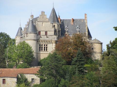 Matkan varrella oli, 1100-luvulla rakennettu Montdardierin linna.