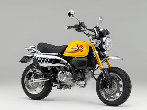 Perinteistä tuotantoa edustaa Honda CB125 Monkey.
