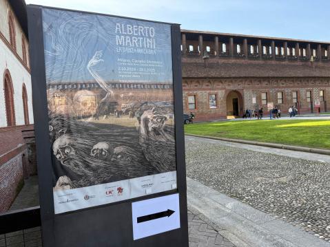 Alberto Martinin Makaaberin taiteen näyttelyssä ei saanut kuvata.