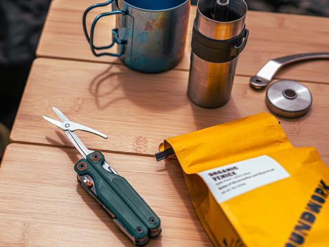 Leatherman Wave Alpha.