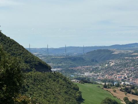 Millaun maasilta oli valmistuessaan maailman korkein, ei enää.