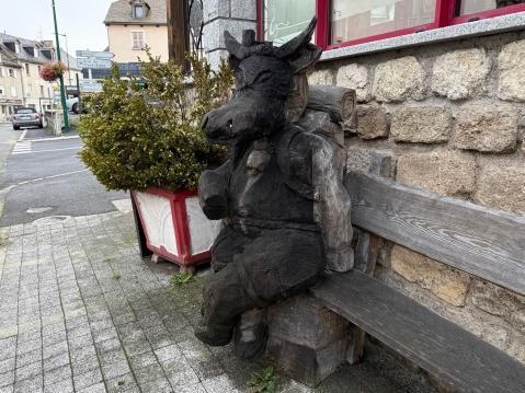 Peyre en Aubrac on kuuluisien pyhiinvaellusreittien varrella.