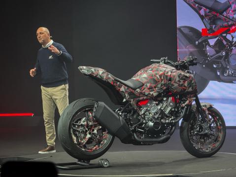 Honda V3R 900 Compressor -prototyyppi.