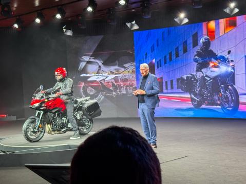 Honda CB1000GT vuosimallia 2026.