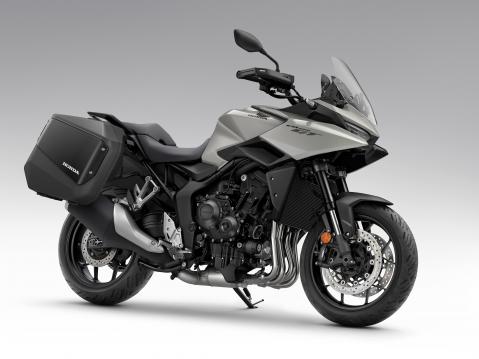 Honda CB1000GT vuosimallia 2026.