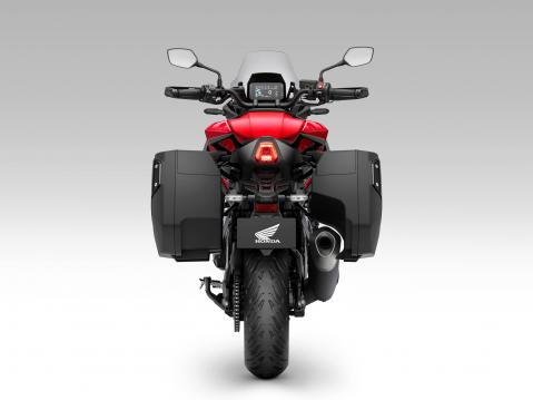 Honda CB1000GT vuosimallia 2026.