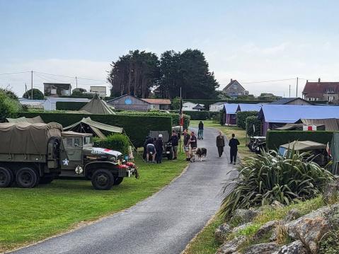 Toimintaa odotellessa.