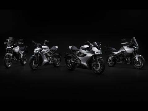 Nortonin uuden Manxit ja Atlakset. Upea nelikko,