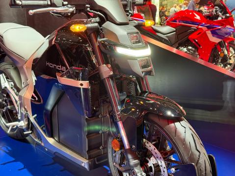 Honda WN7 vm 2026. Honda kertoi mallin valoilmeen edustavan tuleviakin sähkömalleja.