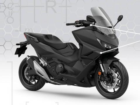Hondan Forza 750 -skootteri.