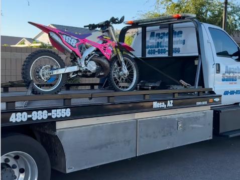 Poliisi takavarikoi pyörän, pitää sitä todistusaineistona eikä suostu luovuttamaan sitä.