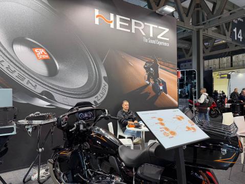 Kunnon äänentoistolaitteet moottoripyörään.