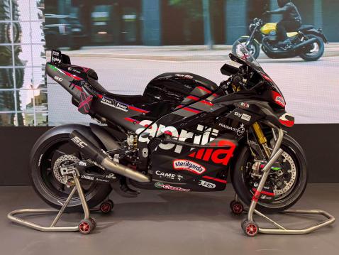 EICMAssa esitelty, 2026 Aprilia RSV4 X-GP, on MotoGP:stä inspiraationsa saanut, pelkästään radalle tarkoitettu superbike. Sitä tehtiin rajoitettu 30 kappaleen erä. Tämä 90 000,00€ maksanut 'harrastepyörä' on loppuunmyyty.